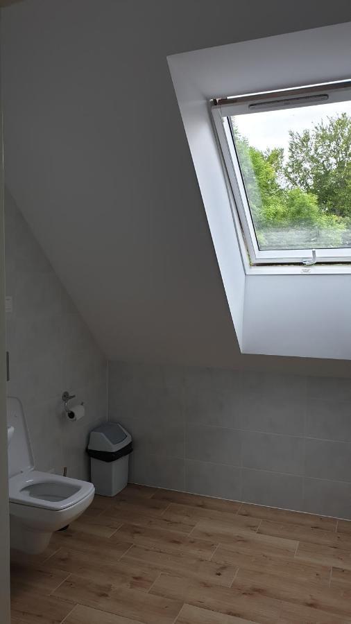 Dwor Nad Jeziorem W Bieniaszach Milakowo Extérieur photo